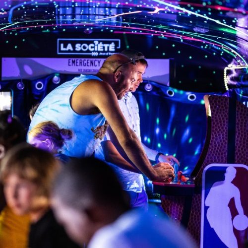 Bus arcade